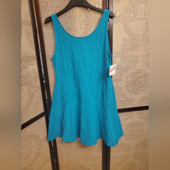 Junior's Teal Dress - Picture 1 of 7